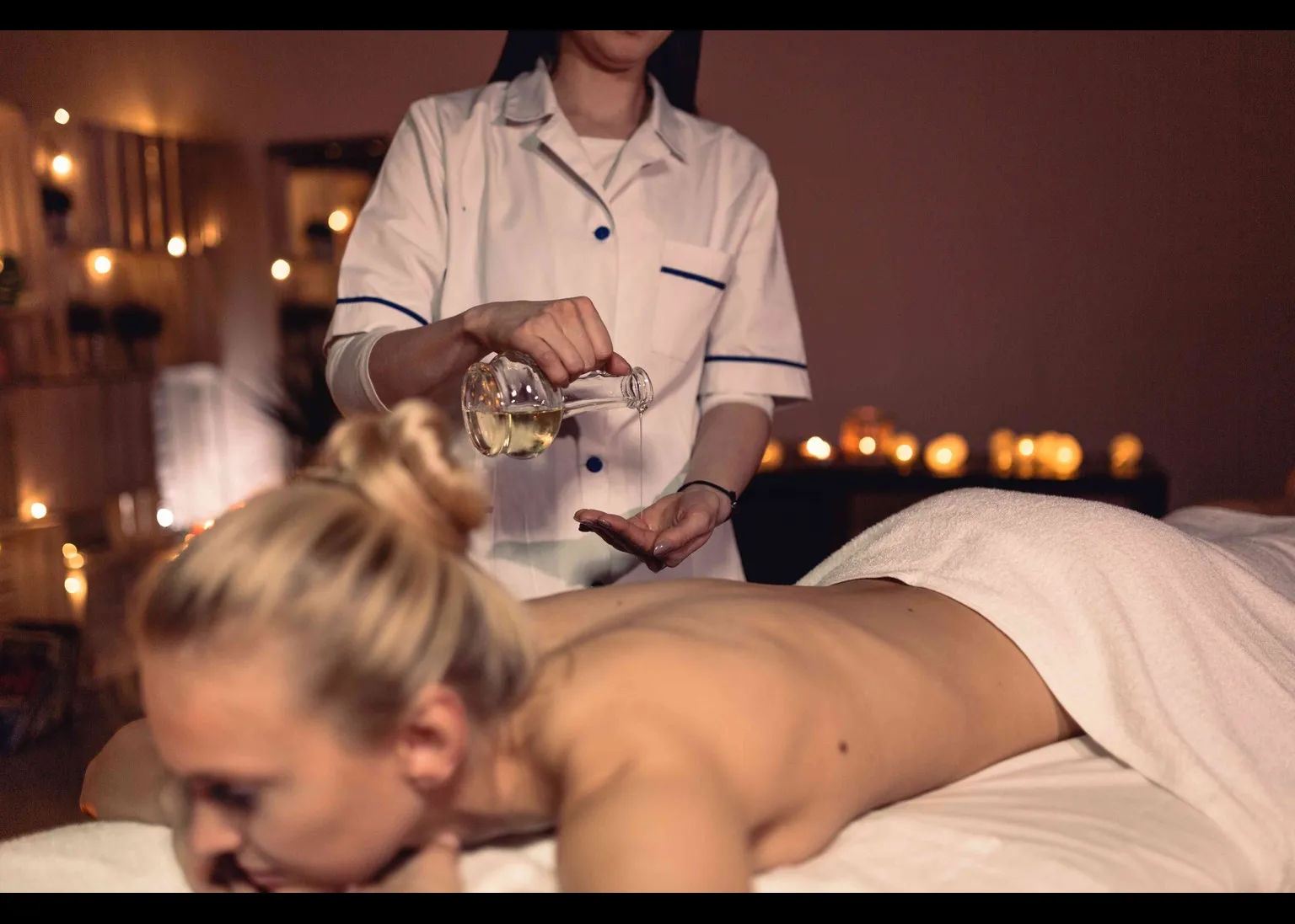 Why Full-Body Massage In Corona Is More Than Just Relaxation - Miracola Salon